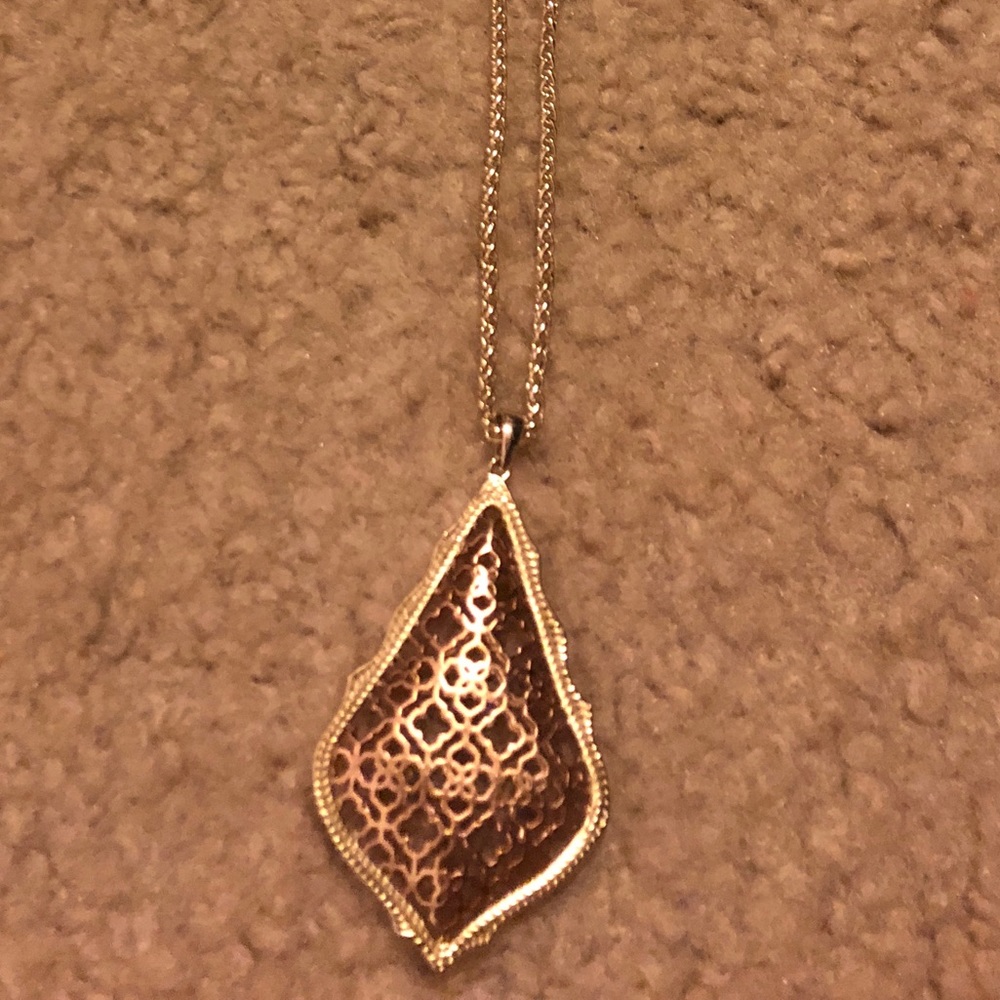 Kendra Scott Aden necklace